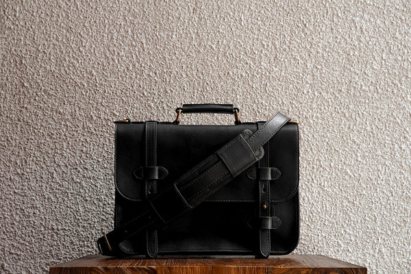 Alpha 13/Black