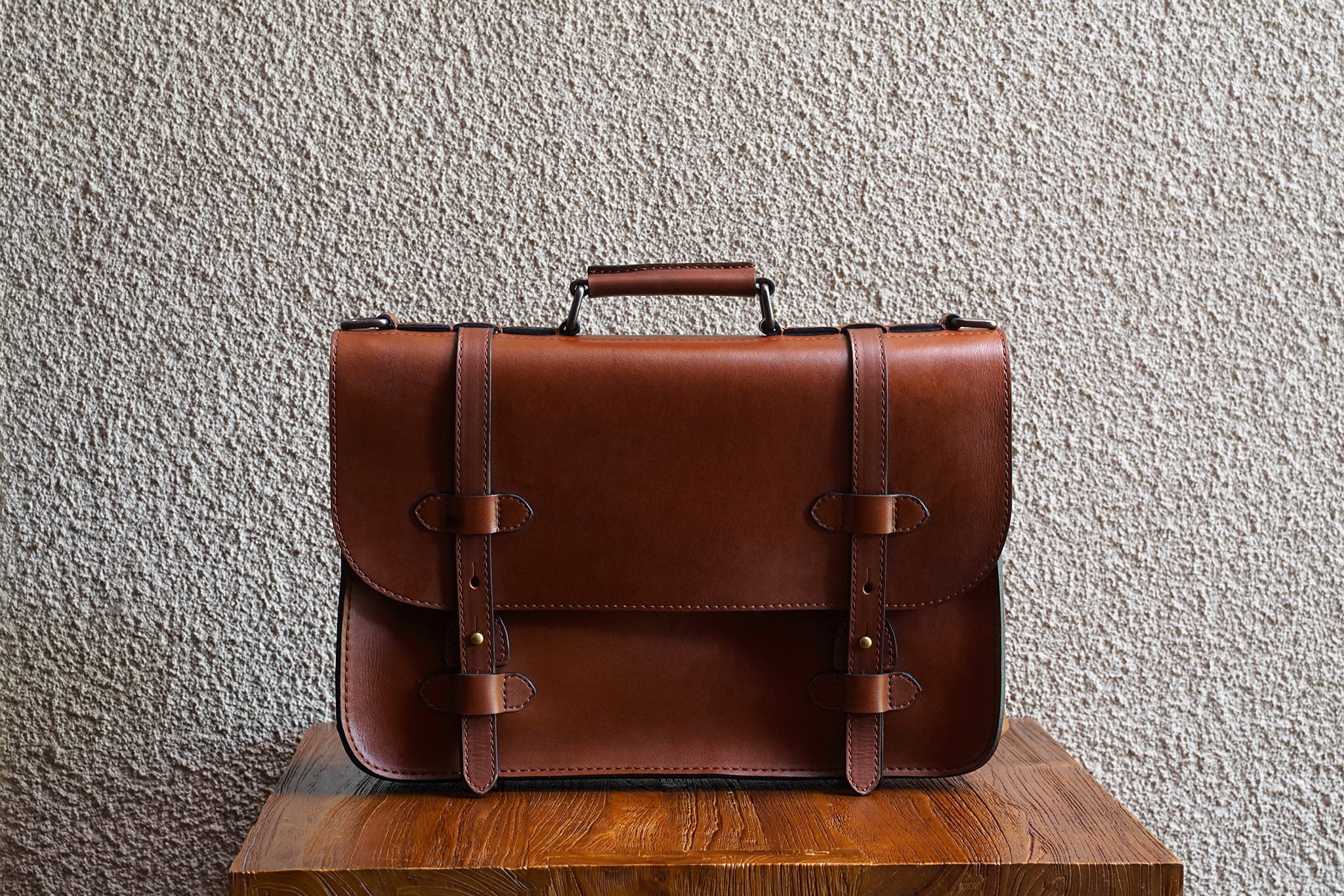 Alpha 15/Vintage Brown - 3 Weeks Preorder