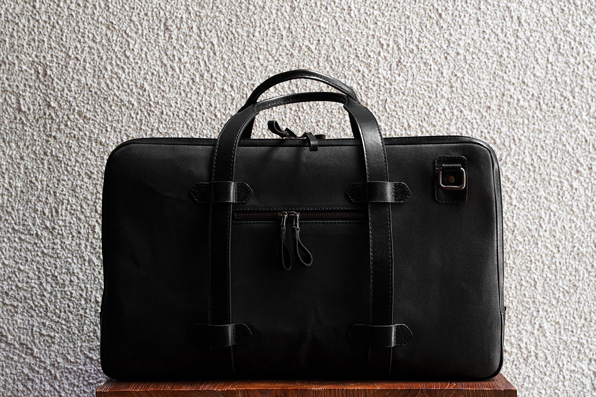 C.O. Travel/Black - Waxed Twill - 3 Weeks Preorder