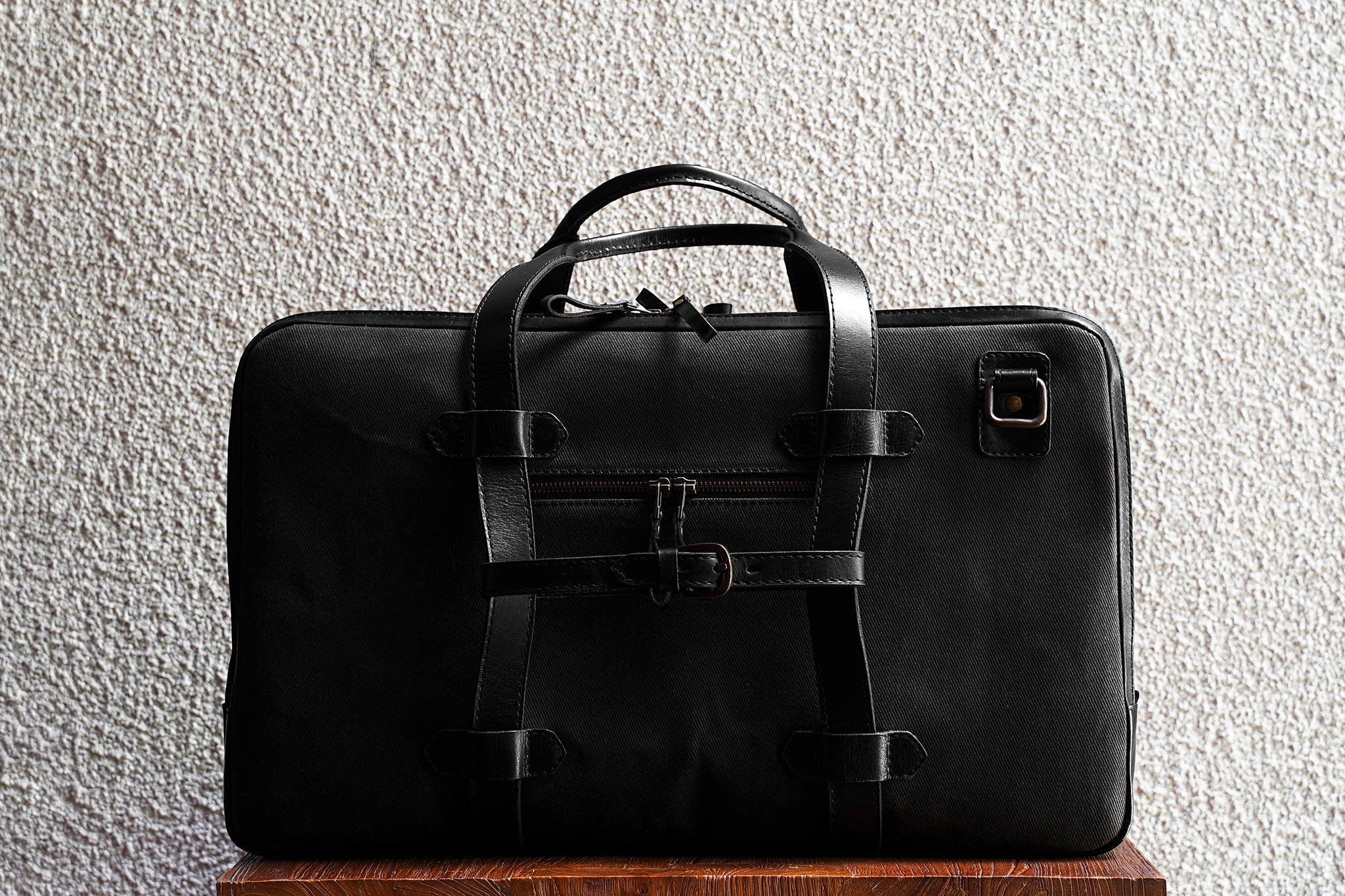 C.O. Travel/Black - Waxed Twill - 3 Weeks Preorder