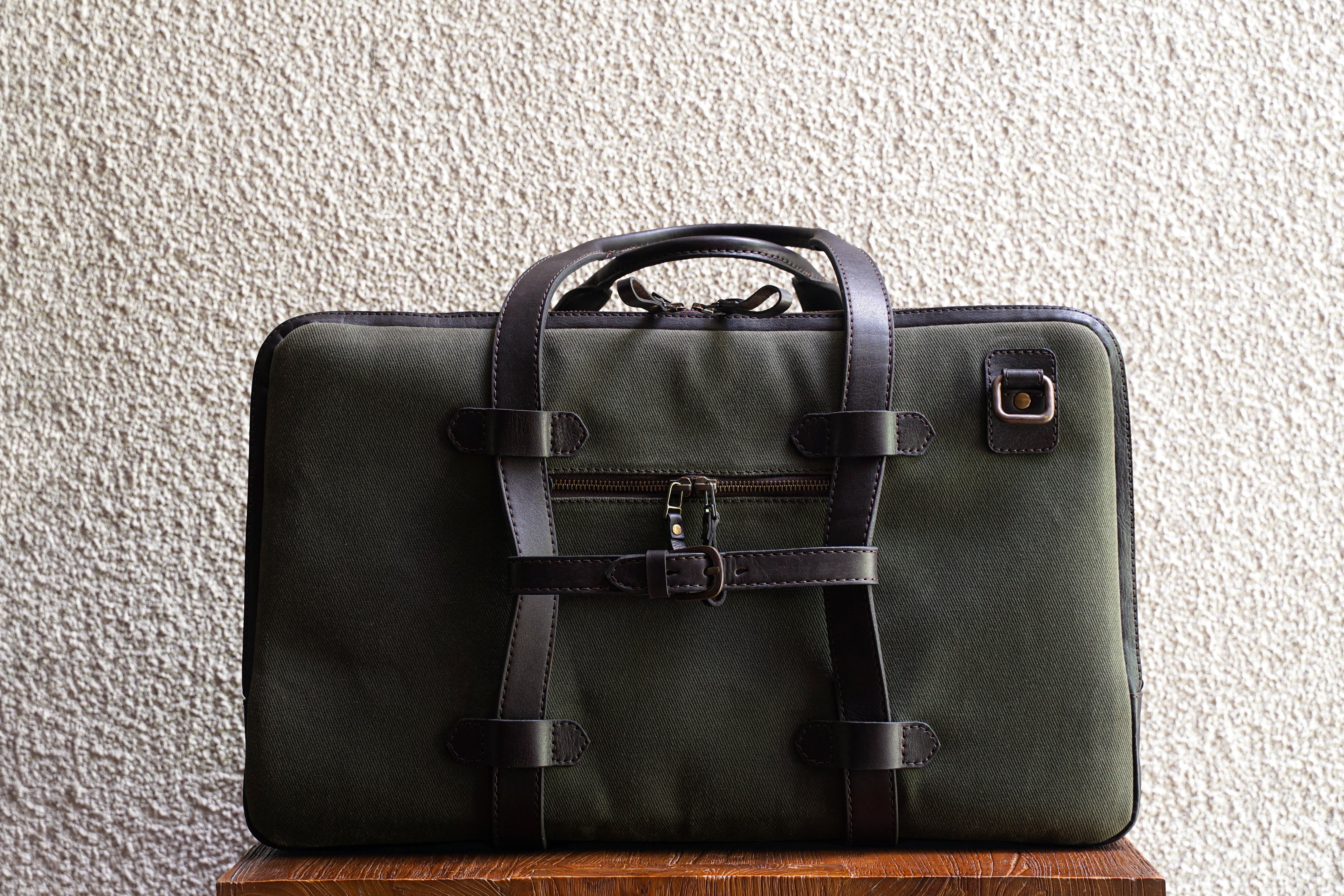 C.O. Travel/Olive - Waxed Twill - 3 Weeks Preorder