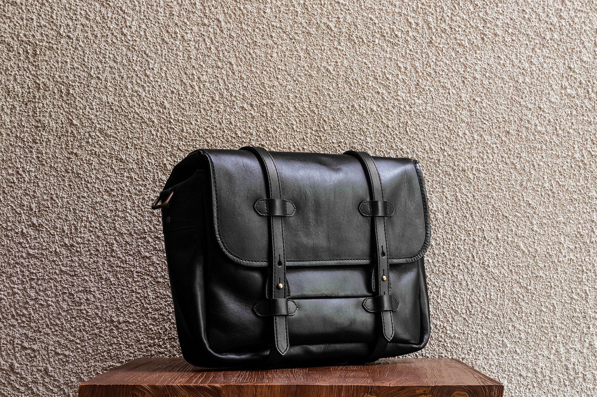 R.F. 15/Black - 3 Weeks Preorder