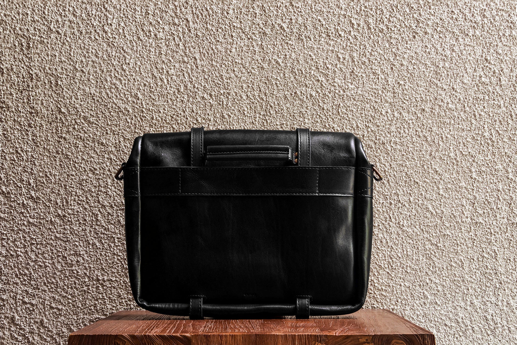R.F. 15/Black - 3 Weeks Preorder