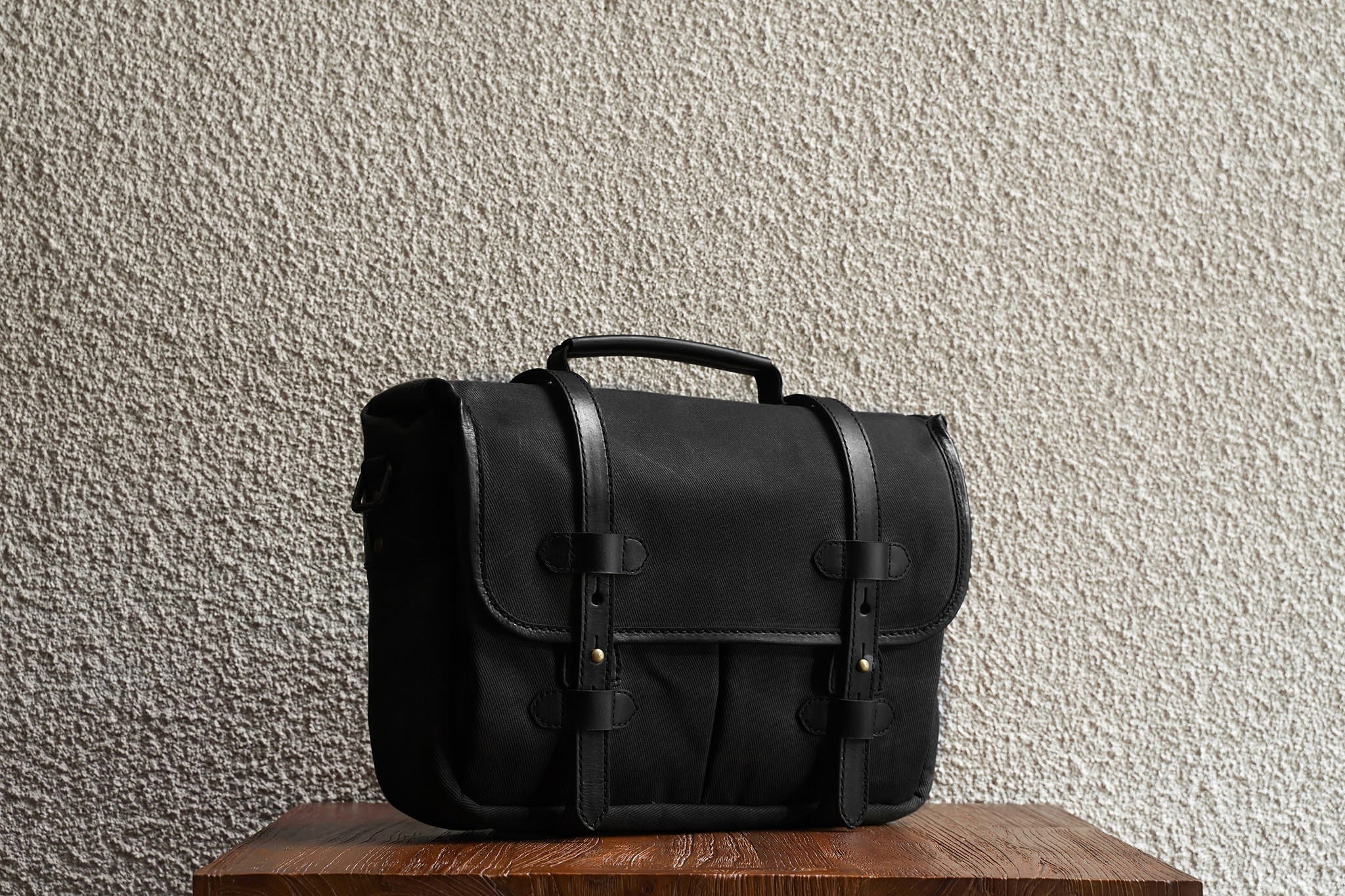 Rana 11/Black - Waxed Twill - 3 Weeks Preorder