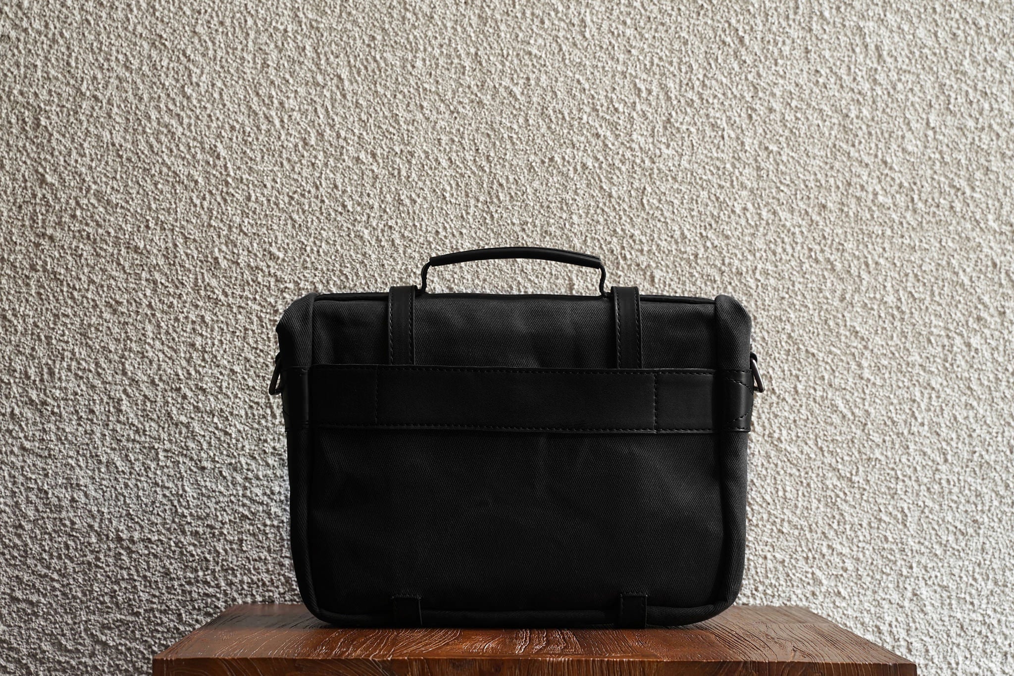 Rana 11/Black - Waxed Twill - 3 Weeks Preorder