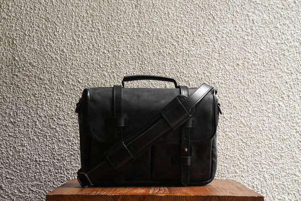 Rana 13/Black - Waxed Twill - 3 Weeks Preorder