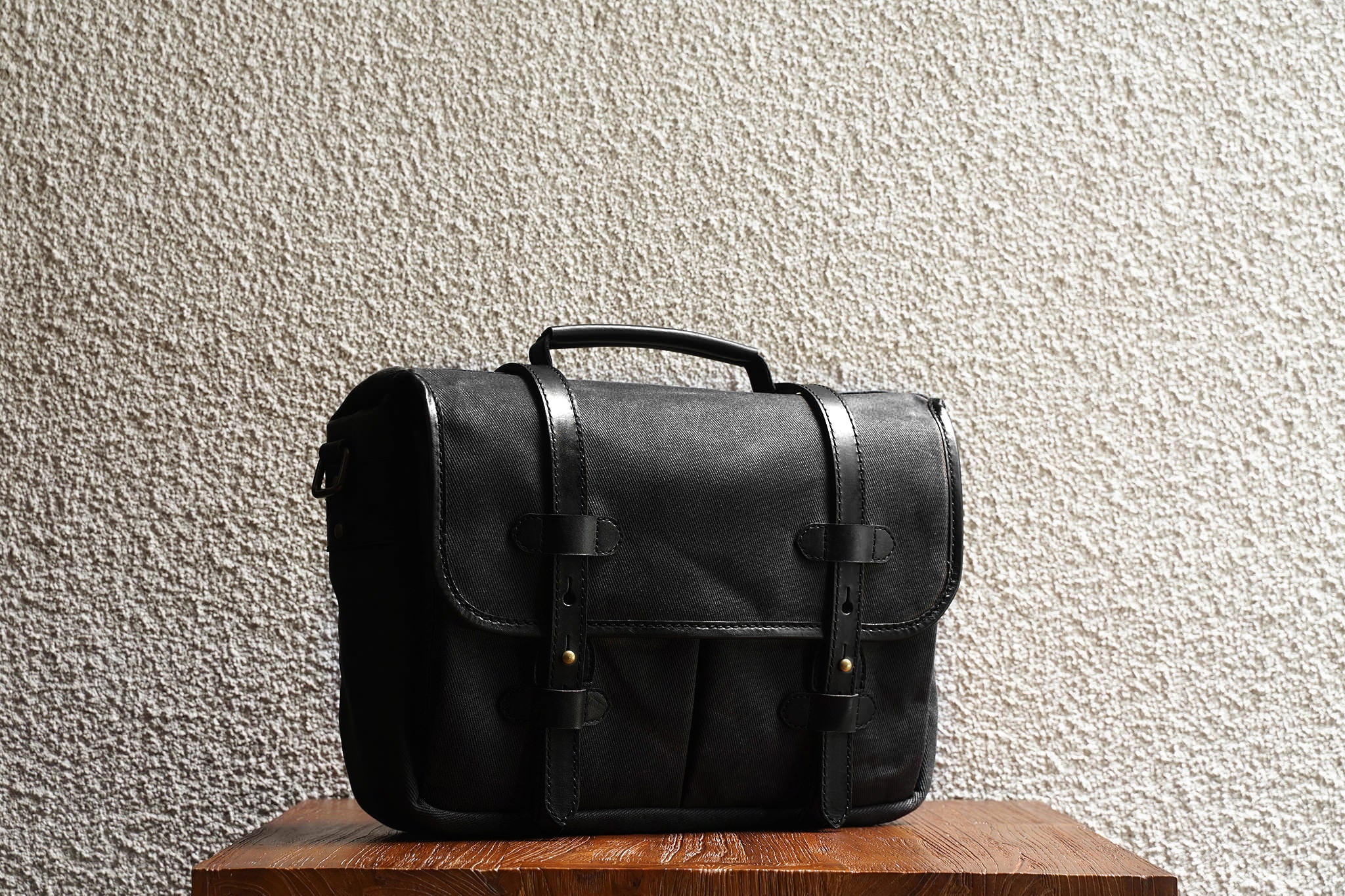 Rana 13/Black - Waxed Twill - 3 Weeks Preorder