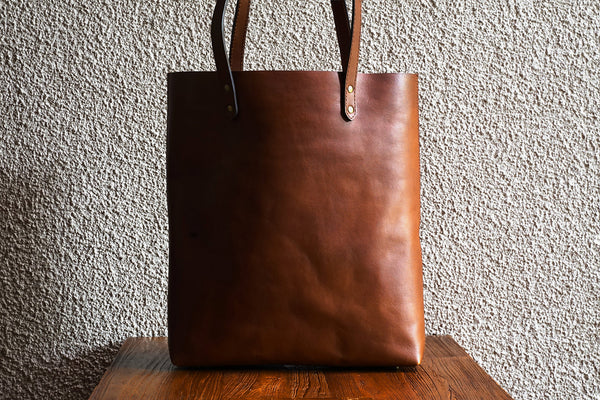 Slim Tote/Vintage Brown - 3 Weeks Preorder