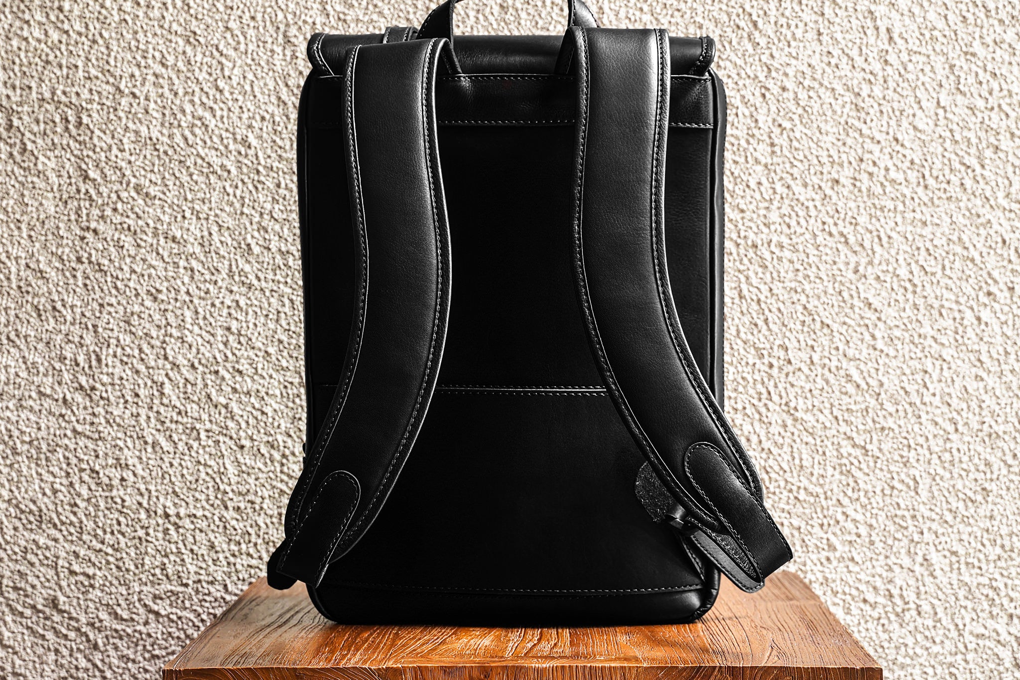 Urbanpack L/Black - 3 Weeks Preorder