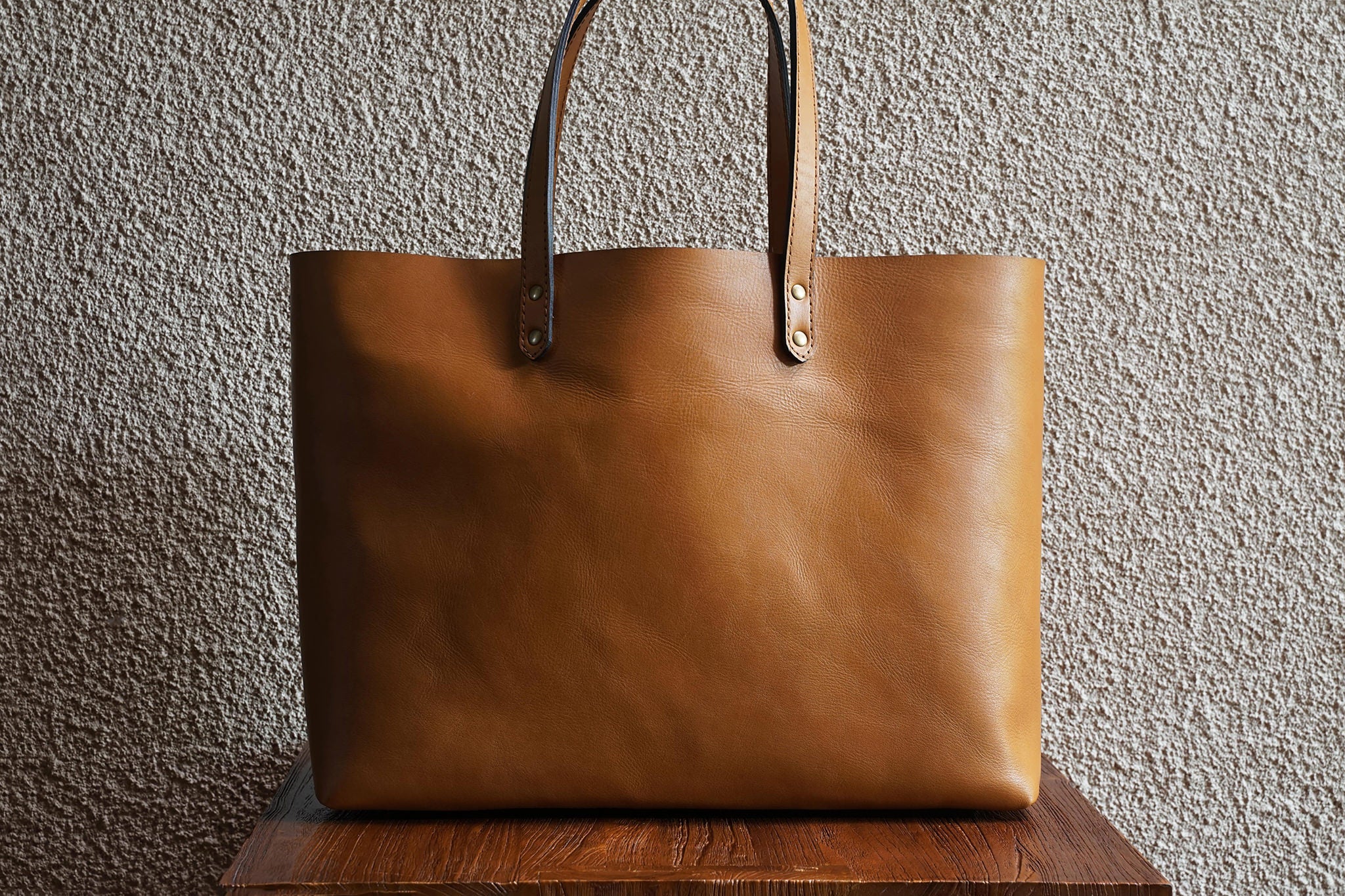 Wide Tote/Sand - 3 Weeks Preorder
