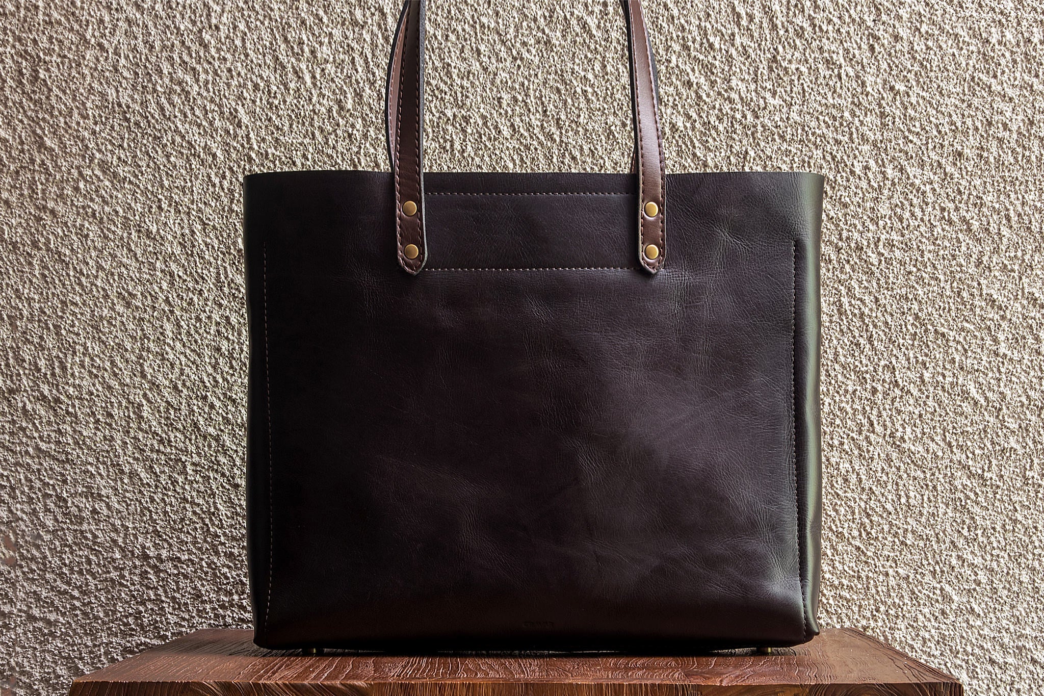 Medium Tote/Espresso - 3 Weeks Preorder