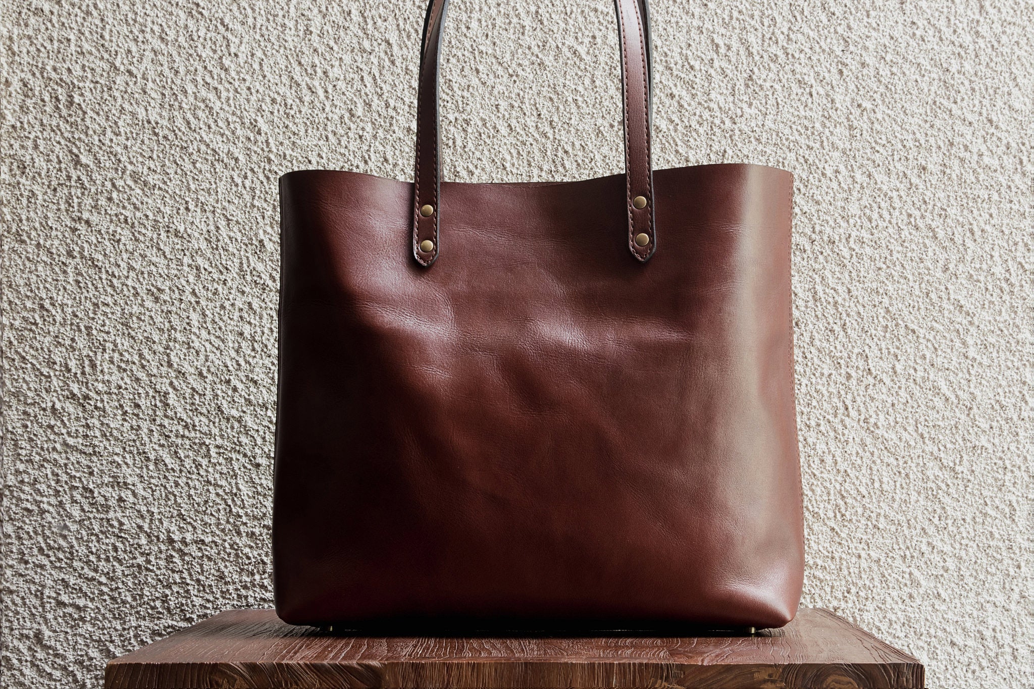 Medium Tote/Terra - 3 Weeks Preorder